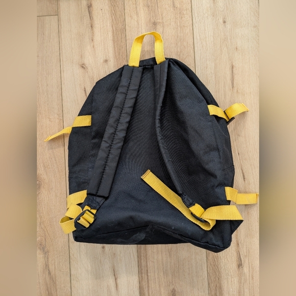 Vintage Looney Tunes Taz Embroidered Backpack - Picture 2 of 9